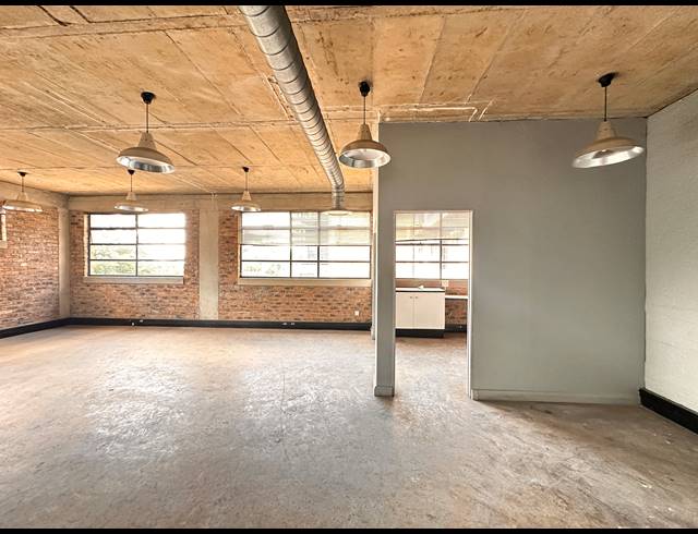 185M² OFFICE TO LET IN MILPARK